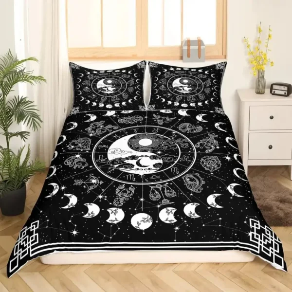 Élevez votre espace de sommeil vers les étoiles avec notre Housse de Couette Astro Yin Yang Noir. L'élégance du Yin Yang rencontre l'infini du cosmos dans cette parure de lit captivante. Plongez dans une nuit d'équilibre cosmique et de rêves inspirants