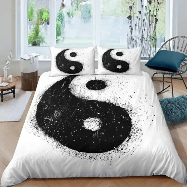 Exprimez votre individualité avec notre Housse de Couette Graffiti Yin Yang. Le symbole Yin Yang se mélange à l'audace du graffiti pour créer une parure de lit unique en son genre. Faites de votre espace de sommeil une toile d'expression artistique