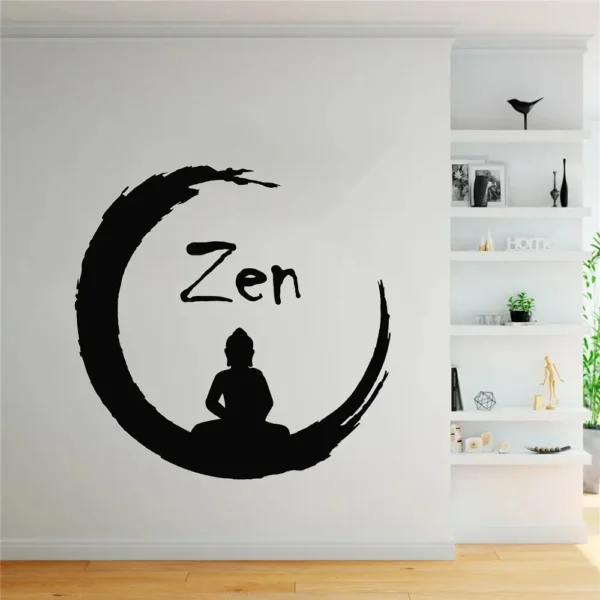 Transformez votre espace en un sanctuaire de sérénité avec notre Sticker Mural Zen. L'image apaisante du Bouddha méditant vous invite à la tranquillité intérieure. Ressourcez-vous au quotidien avec cette décoration méditative