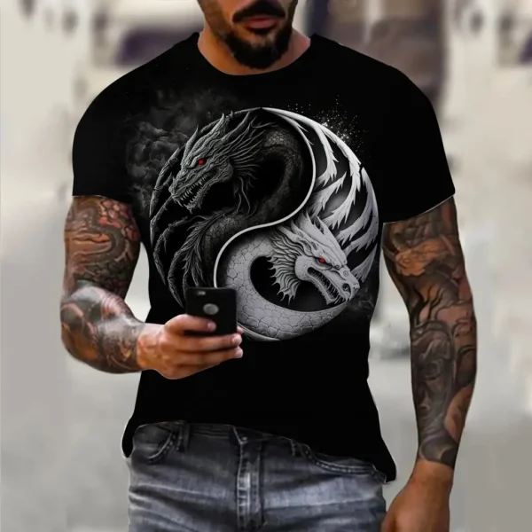 Un homme élégant arbore fièrement notre T-shirt Dragon Yin Yang 3D, symbole d'harmonie et de puissance équilibrée.