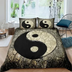 Une Housse de Couette Wooden Yin Yang qui allie harmonie et élégance pour une ambiance apaisante dans votre chambre à coucher. Découvrez le design unique de cette housse de couette effet bois, représentant le Yin et le Yang, pour un sommeil équilibré et relaxant