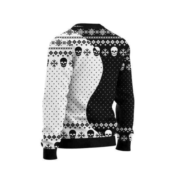 Une image montrant le dos de notre pull frosty skull yin yang sur notre boutique YOKOZEN